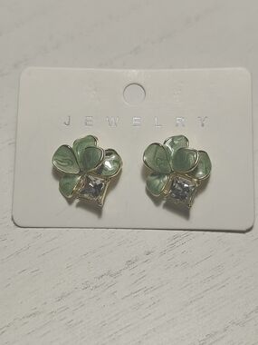 Green Floral Crystal Stud Earrings